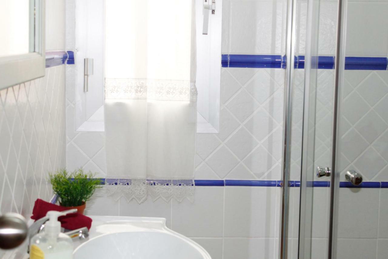 Azahar Apartamentos Triana V Seville Luaran gambar